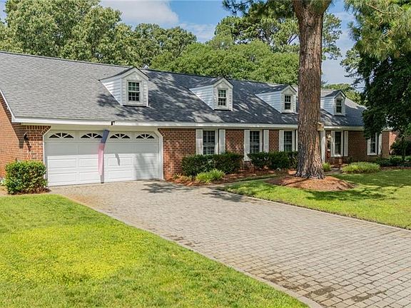 3rd image of 2209 W Admiral Dr