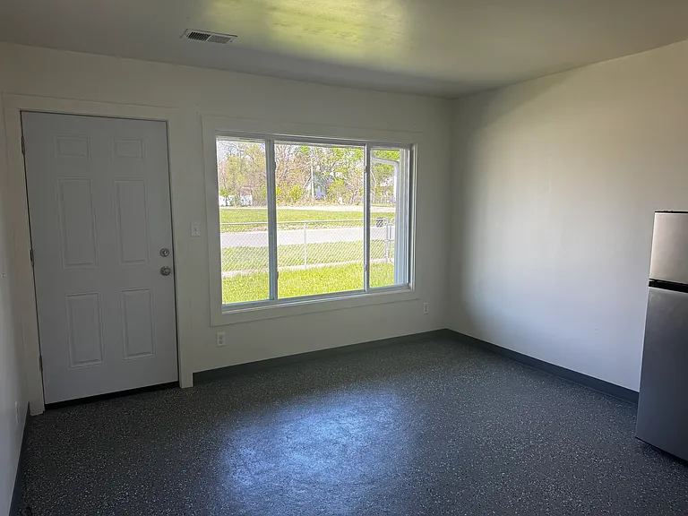 8741 Elmira St #8741 — Photo 3