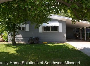 2119 W Nichols St, Springfield, MO 65802