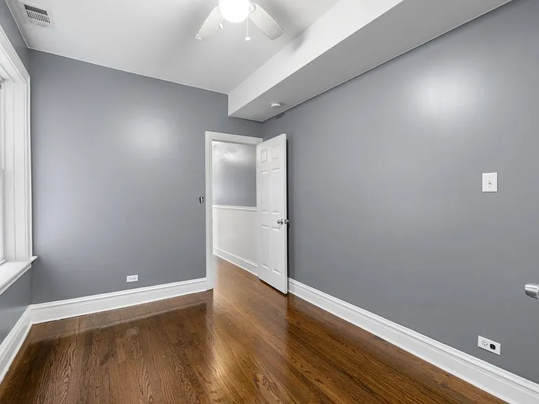 8222 S Maryland Ave #3 — Photo 9
