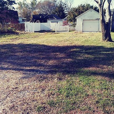 50 by 100 foot lot/ Del. Bay