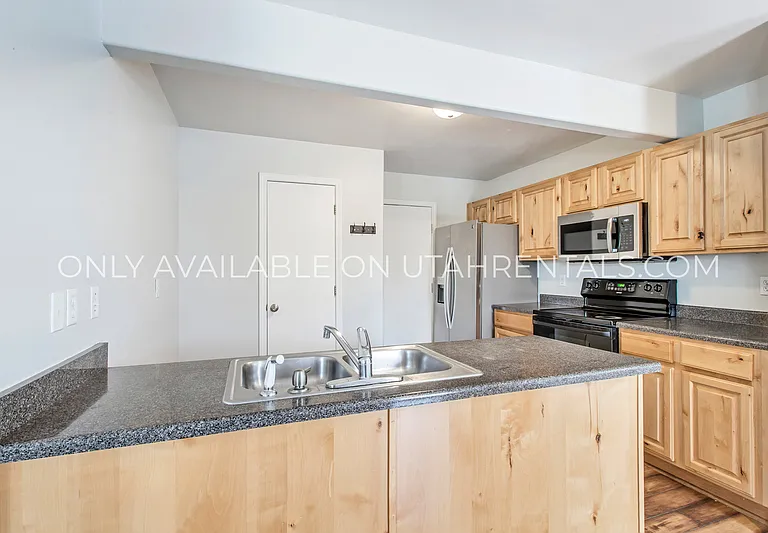 10881 S Pine Shadow Rd — Photo 9