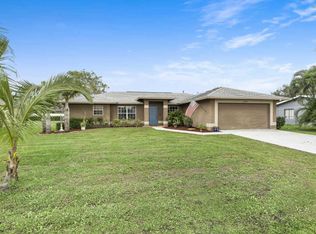 679 SE Chapman Ave, Port Saint Lucie, FL 34984