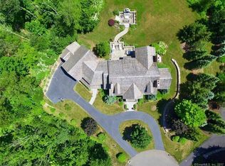 77 Far Hills Dr, Avon, CT 06001