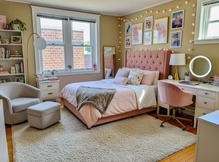 68 Egmont St APT 6, Brookline, MA 02446