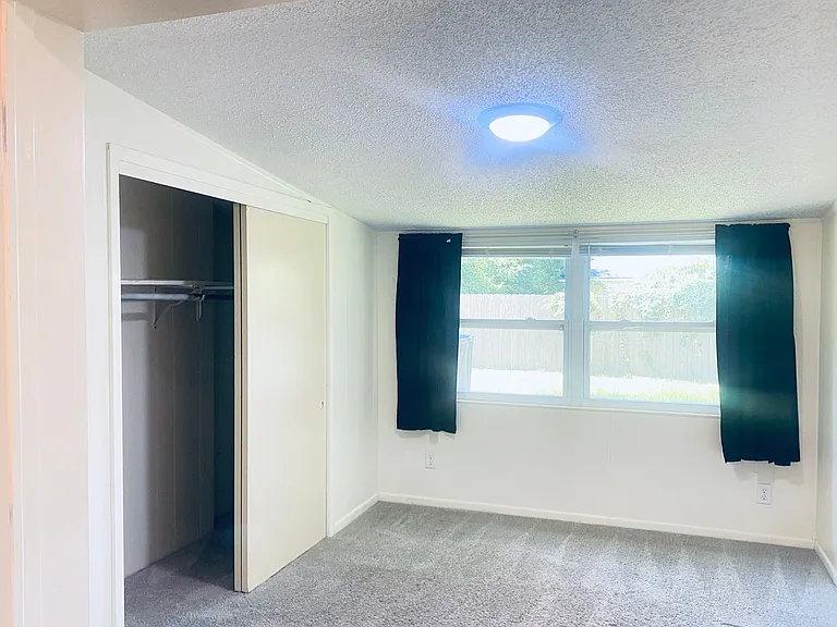 2315 Reva Cir — Photo 35