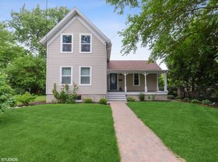 425 Charles St, Sycamore, IL 60178