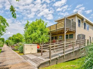 69 Walnut Walk, Bay Shore, NY 11706