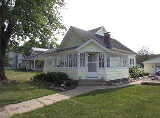 26 S Main St, Rosedale, IN 47874