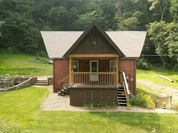 922 Lemon St, East Liverpool, OH 43920