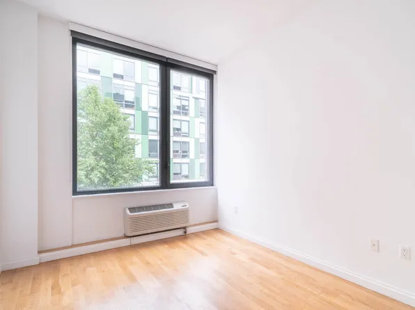 239 North 9th Street image 26 of 57