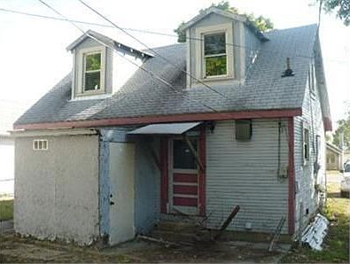 3rd image of 4955 Wildrose Dr