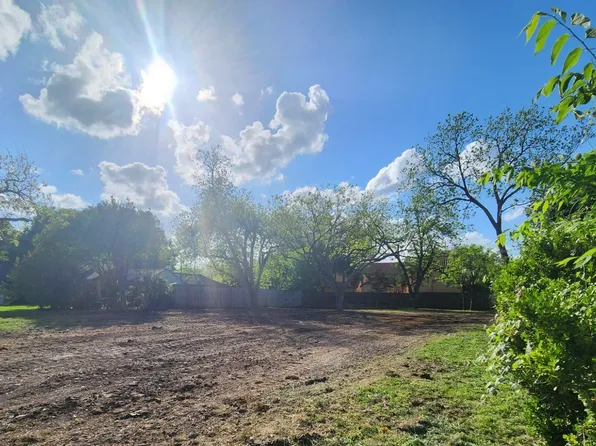 9931 Losa Dr, Dallas, TX 75218