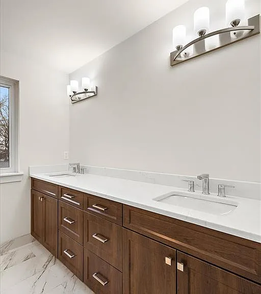 2911 Walsh Dr — Photo 30