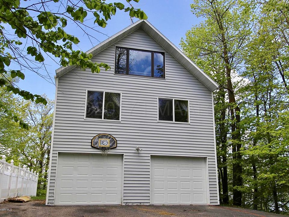1st image of 44701 Crystal Hills Dr