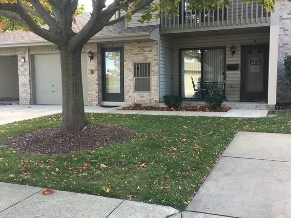 8123 40th Ave #4B, Kenosha, WI 53142