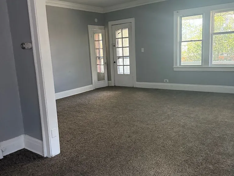 12506 Union Ave — Photo 5