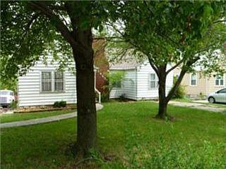 2nd image of 1863 Praun Ln