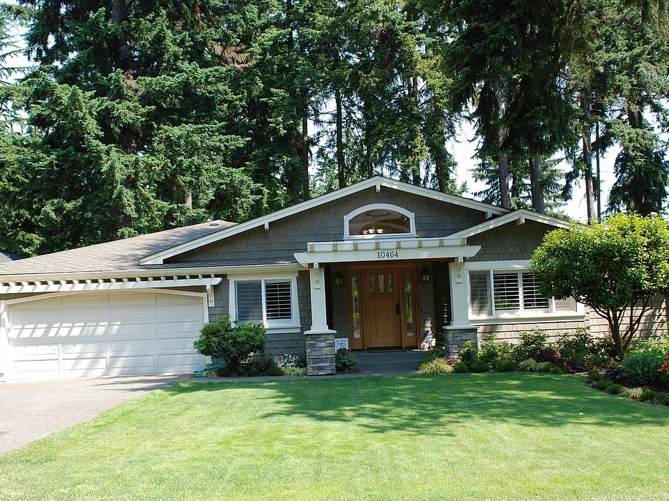 Impeccably maintained 4BR/3BA home, incl fully finished basement.