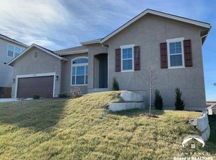 419 Stoneridge Dr, Lawrence, KS 66049