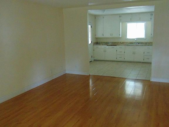 3rd image of 6354 10th Ave