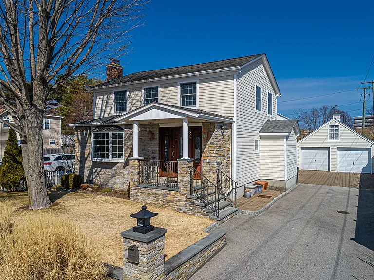 82 Rippowam Rd — Photo 2
