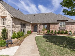 15400 Fairview Farm Blvd, Edmond, OK 73013