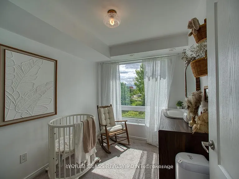 7 Applewood Ln E #221 — Photo 7