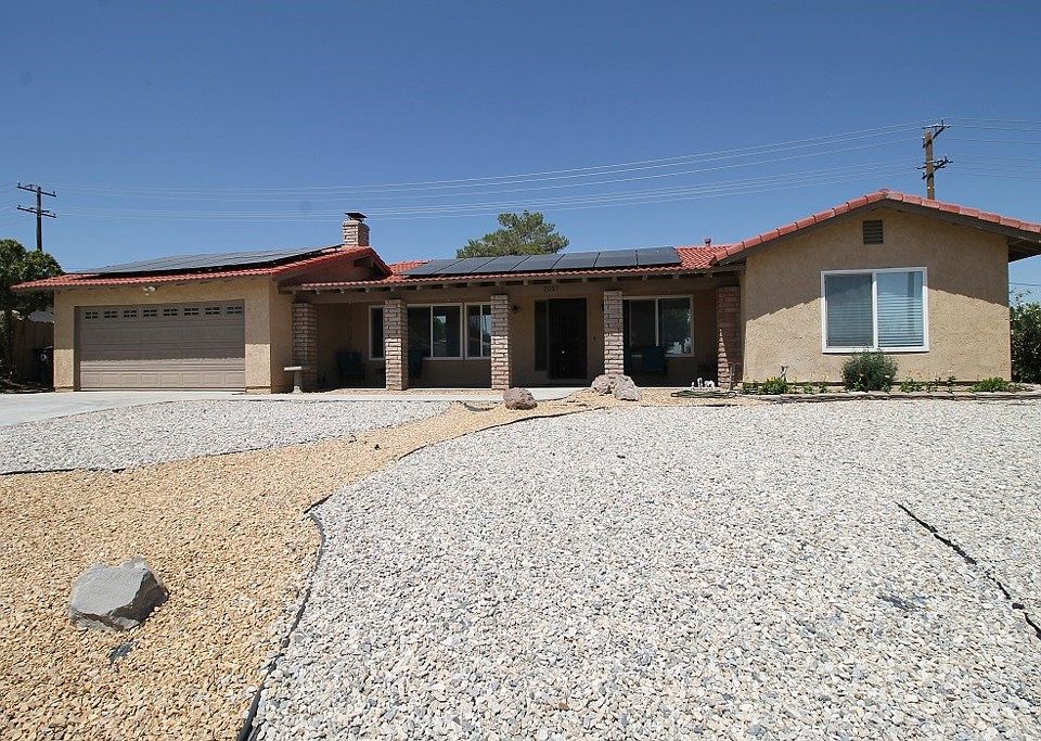 1st image of 2057 Barcelona Cir
