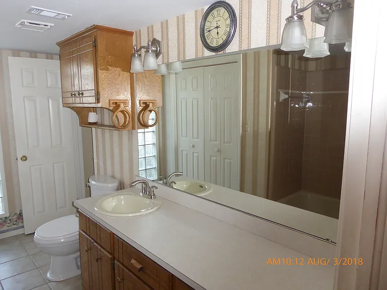 4302 SW Parkridge Blvd — Photo 25