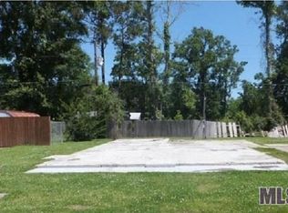 44050 Lake Village Rd, Prairieville, LA 70769