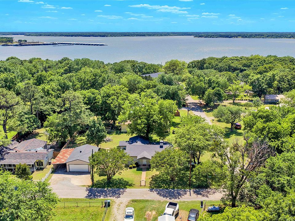 1st image of 14 Hancock Ln