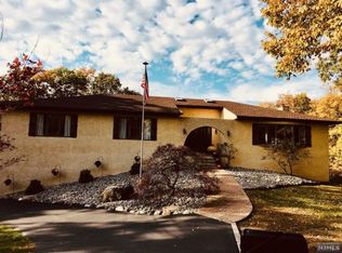 168 Miller Rd, Kinnelon, NJ 07405