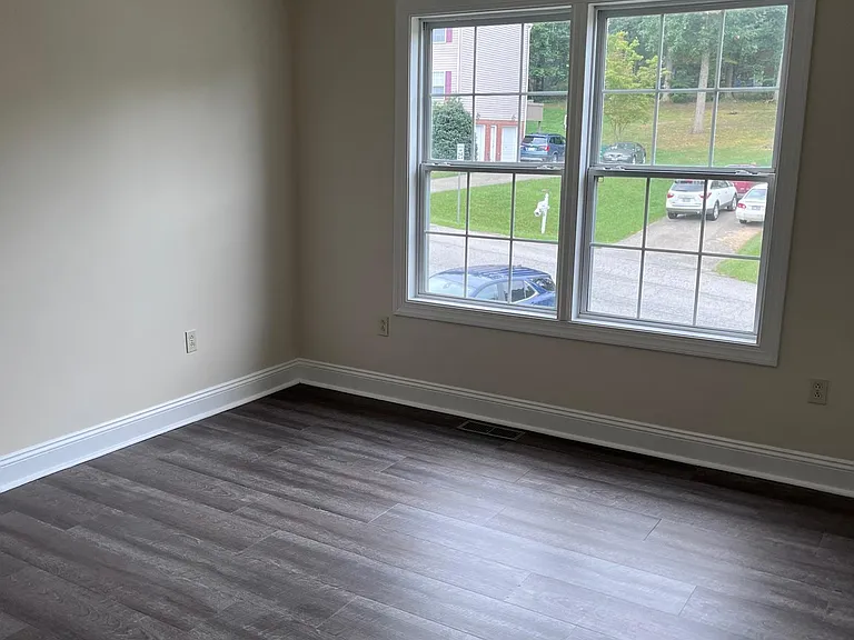 210 Barkwood St — Photo 12