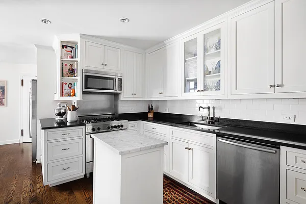 Sold by Compass | media 7