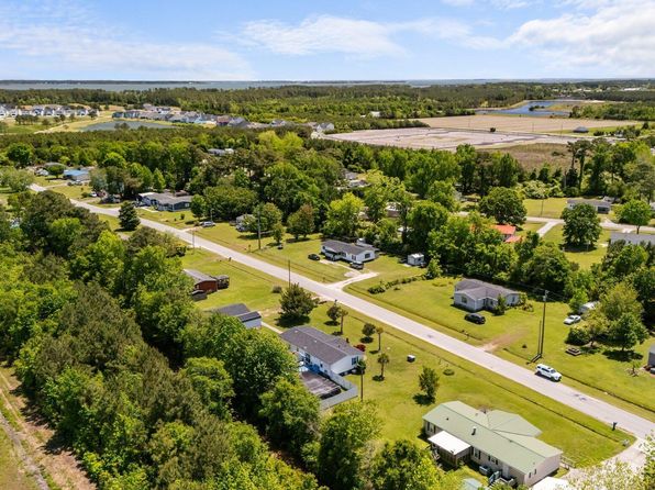 121 Kevin Court, Beaufort, NC 28516