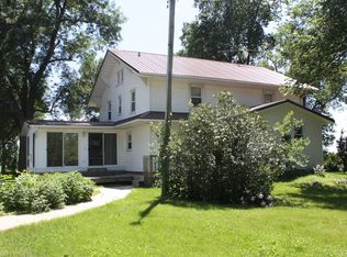 1223 Mallard Ave, Hampton, IA 50441