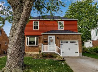 605 Roycroft Blvd, Cheektowaga, NY 14225