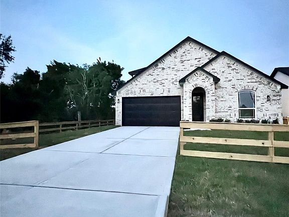 3rd image of 12911 Green Valley