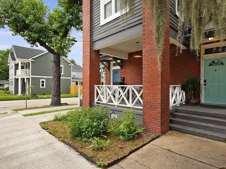 902 E Bolton St #A — Photo 59