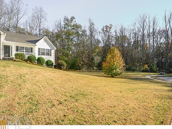 2nd image of 2760 Hidden Creek Dr