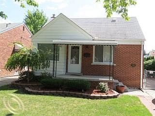 1st image of 1853 Michigan Blvd