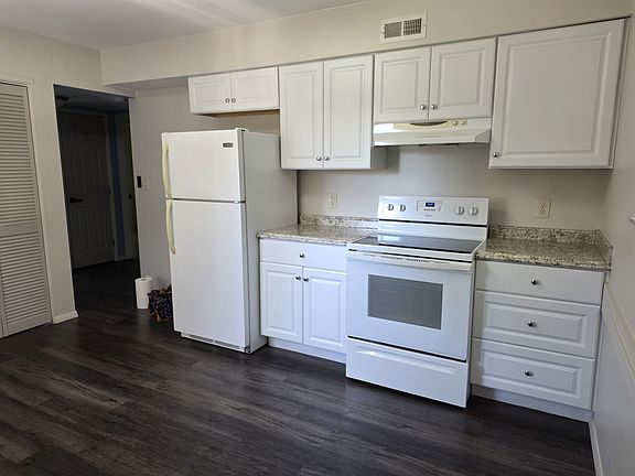 5th image of 425 & 427 Mason St #427