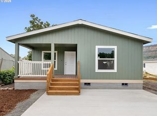 834 Floral Ct, The Dalles, OR 97058