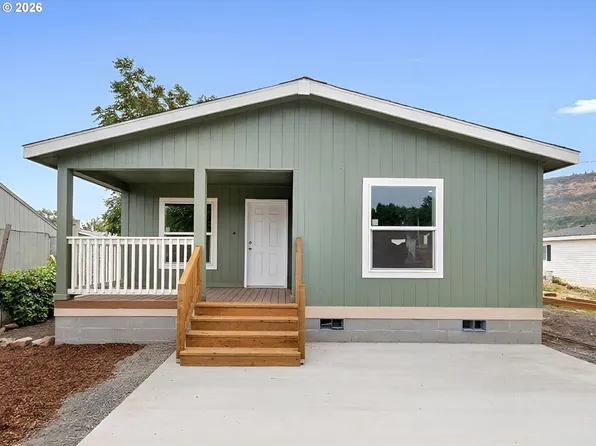 834 Floral Ct, The Dalles, OR 97058