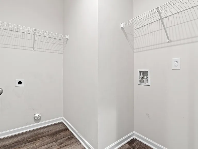 Unit Photo