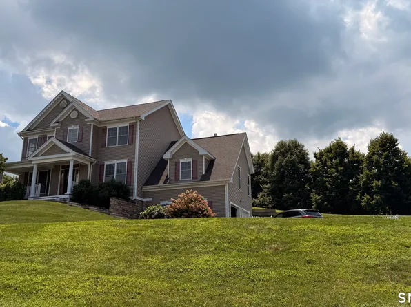5 Rolling Hills Drive, Seymour, CT 06483