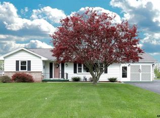 36 Table Rock Rd, Gettysburg, PA 17325