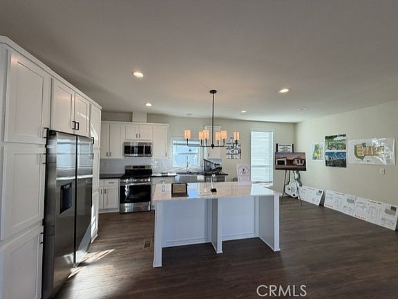 5th image of 3444 Center St #89