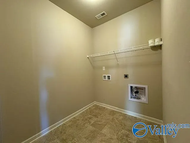 140 Clydesdale Ln — Photo 36